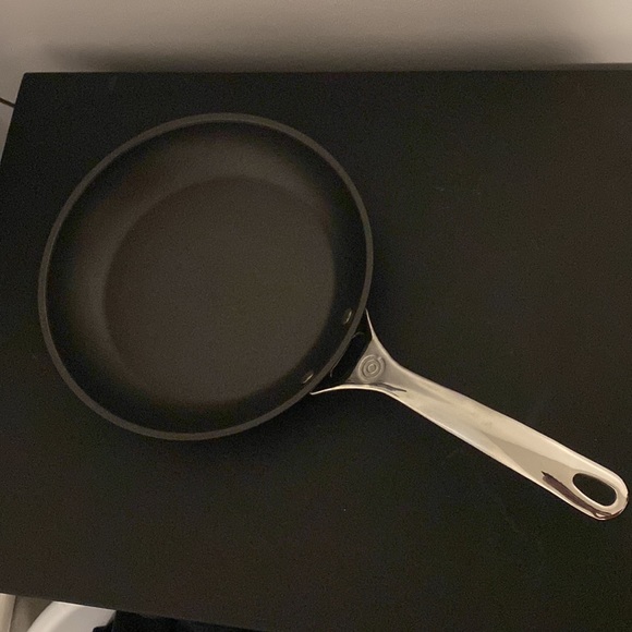 FREE SHIP - Le Creuset Toughened Nonstick Pro Fry Pan (24 cm) - Picture 4 of 7